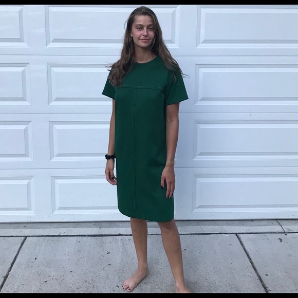 Vintage 1960s emerald green mod dress - Picture 2 of 8